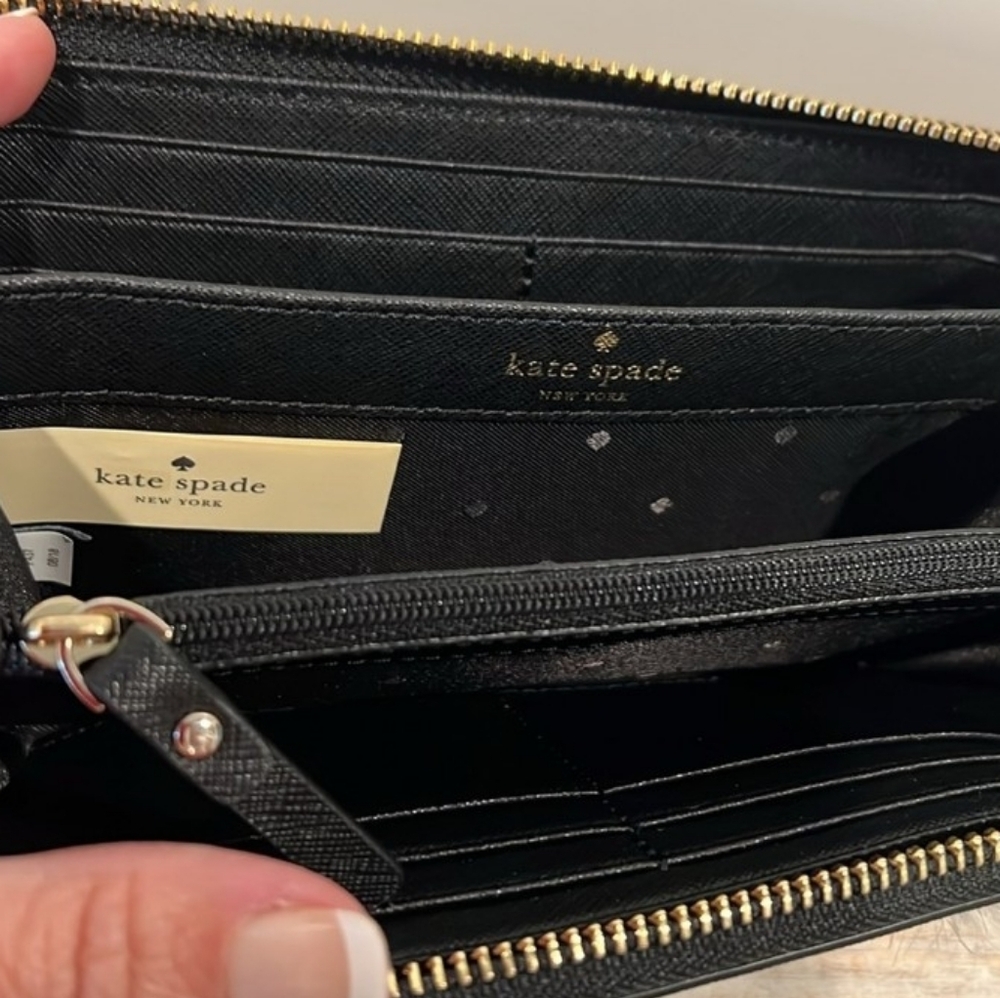 Gorgeous Kate Spade Penguin🐧 Zip Around Wallet - Picture 4 of 8